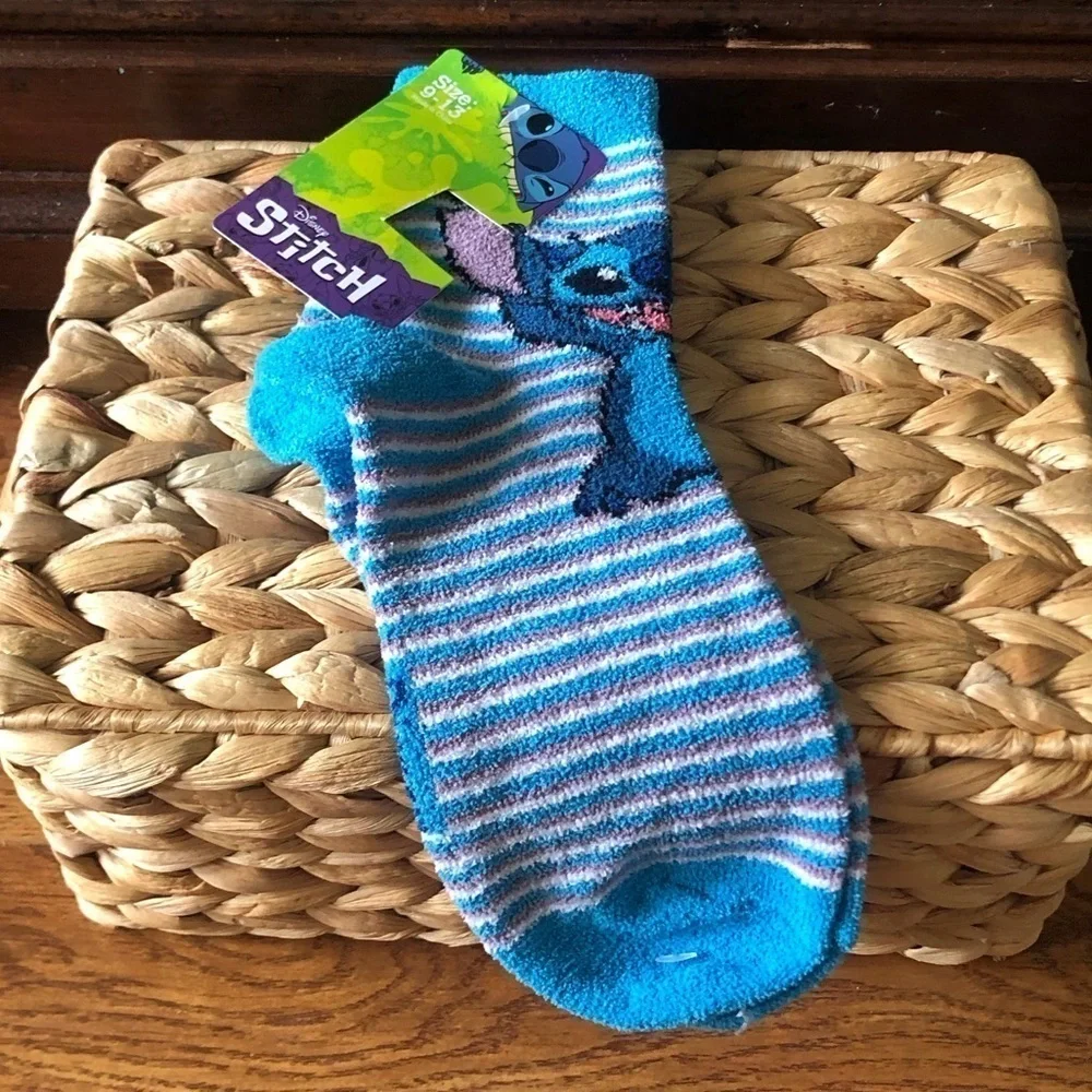 Disney Lilo & Stitch: Stitch fuzzy socks